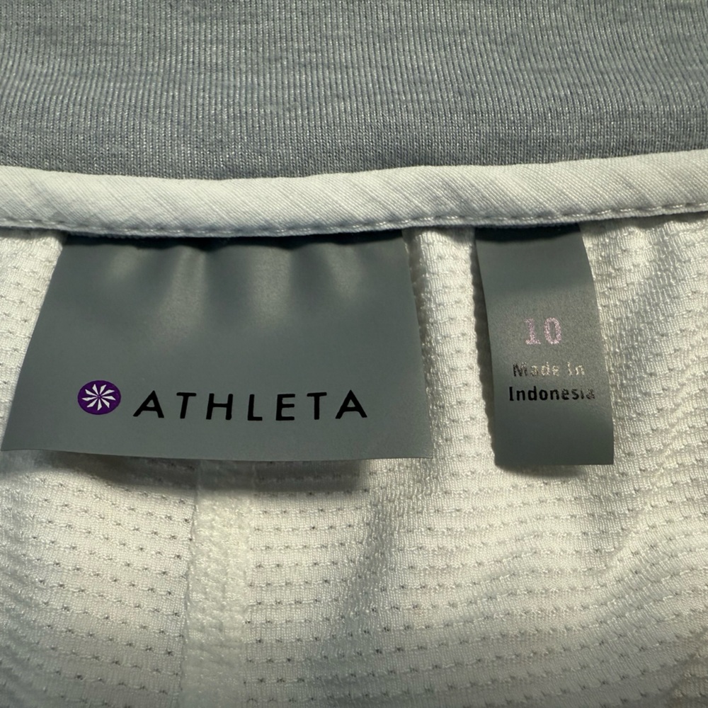 Athleta White Skort with Cargo Pockets - Picture 4 of 4